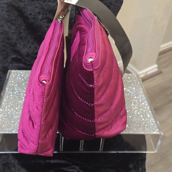 Steve Madden Logo Plate Quilted Velvet Nylon Cosmetic Pouch Set - Picture 6 of 8